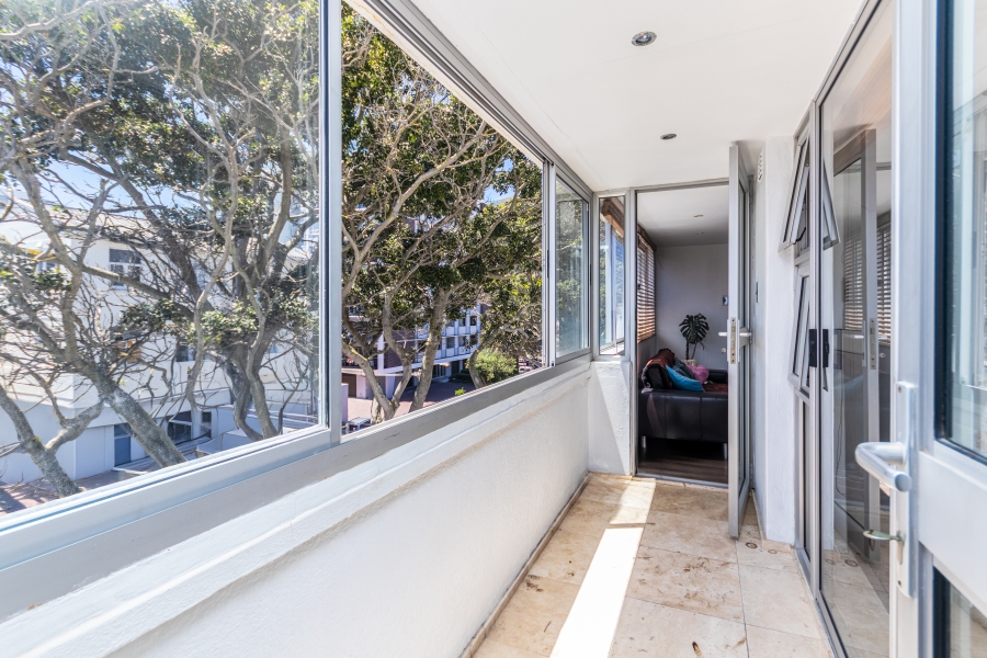 2 Bedroom Property for Sale in Sea Point Western Cape